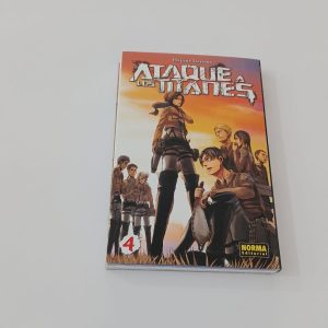 Ataque a los Titanes 4